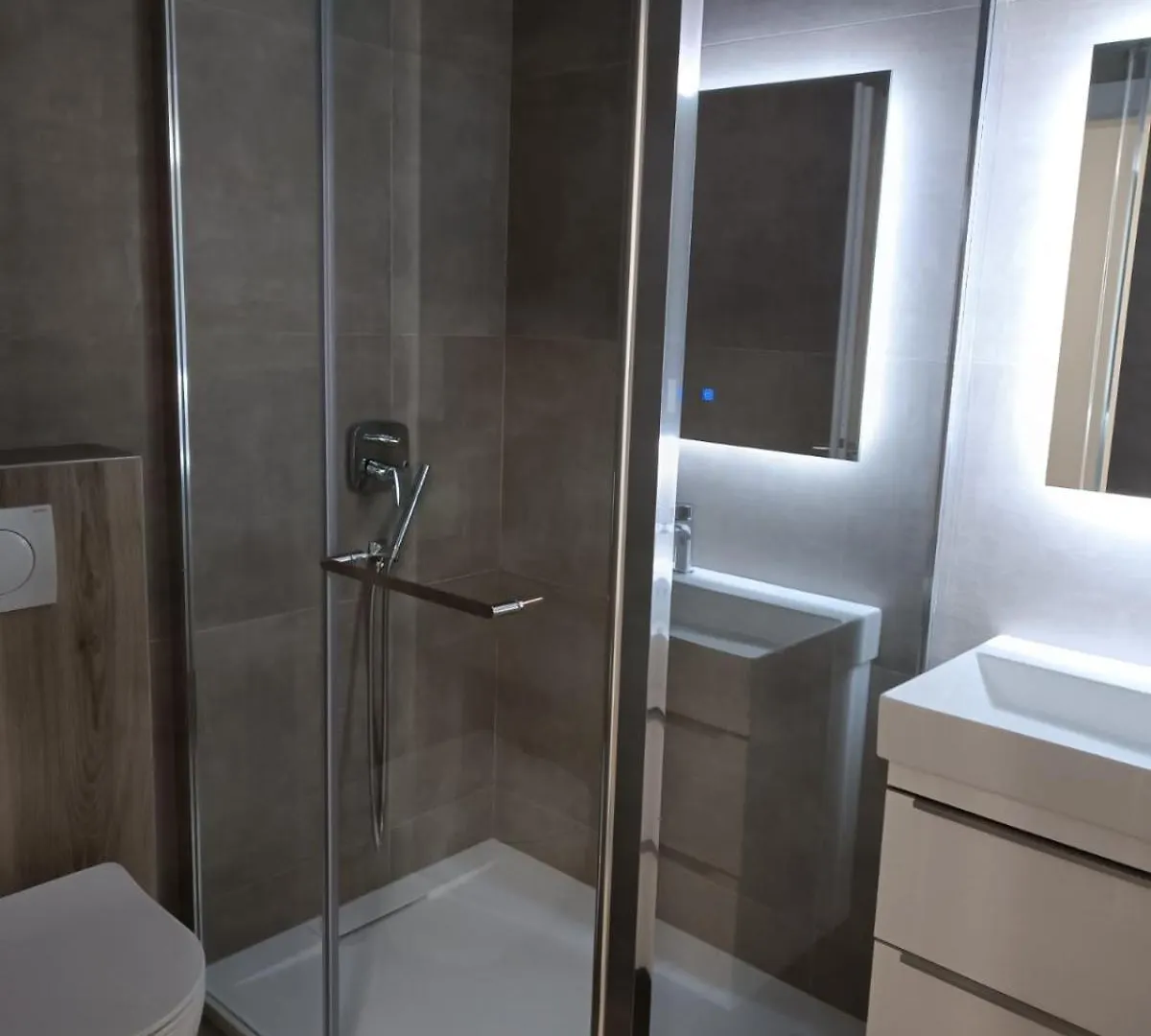 Apartmani Srdarovic Drage Apartment